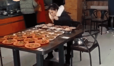 1597710102692192.gif 13.gif